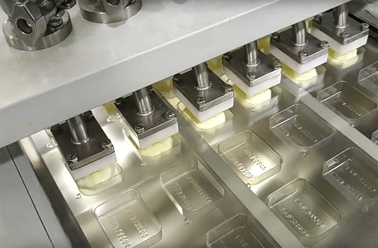 DOSATORE DI BURRO FRESCO IN PANI ALLA TEMPERATURA DI 10°C